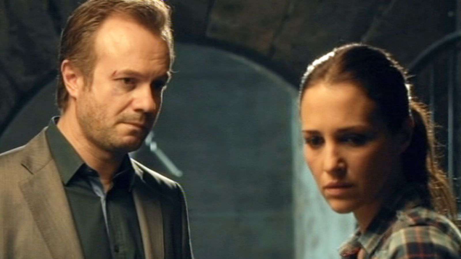 Gran Reserva - Miguel: "Lucía, ¿estás embarazada?" | Ver