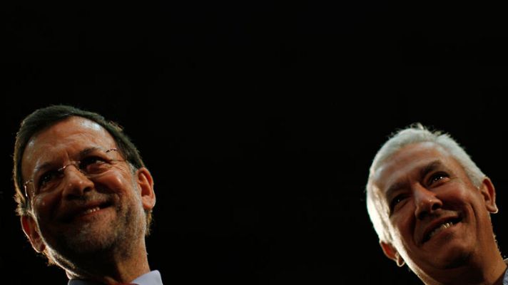  - Arenas y Rajoy arremeten contra los ERE