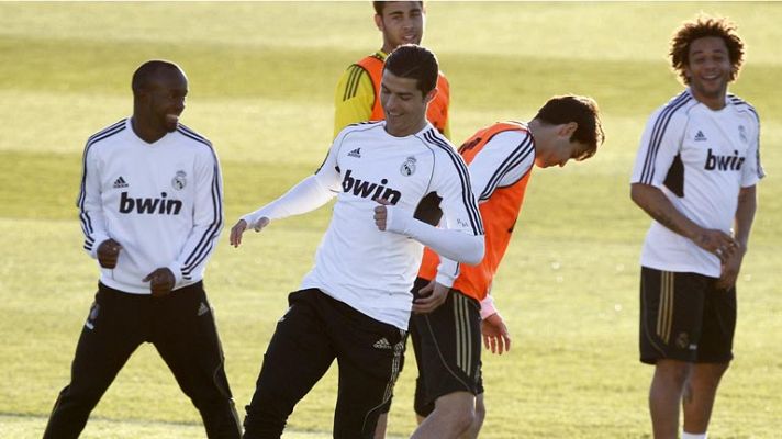 Telediario 1 - El Real Madrid a seguir racha en el partido de 100 de Mourinho