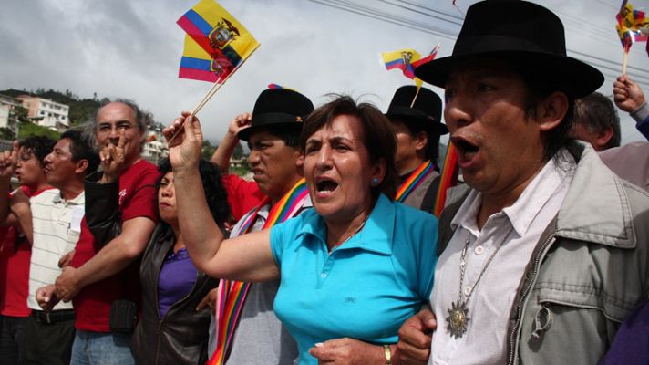 Telediario 1 - Marcha indígena contra el presidente de Ecuador