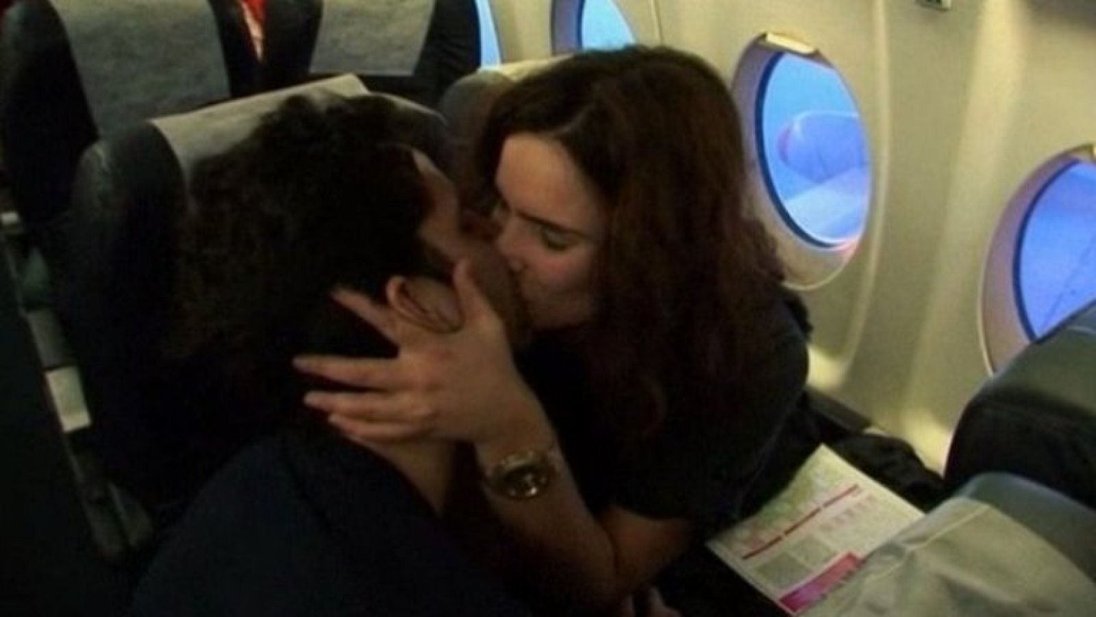 On Off: Vuelo con sorpresa - On Off | Ver