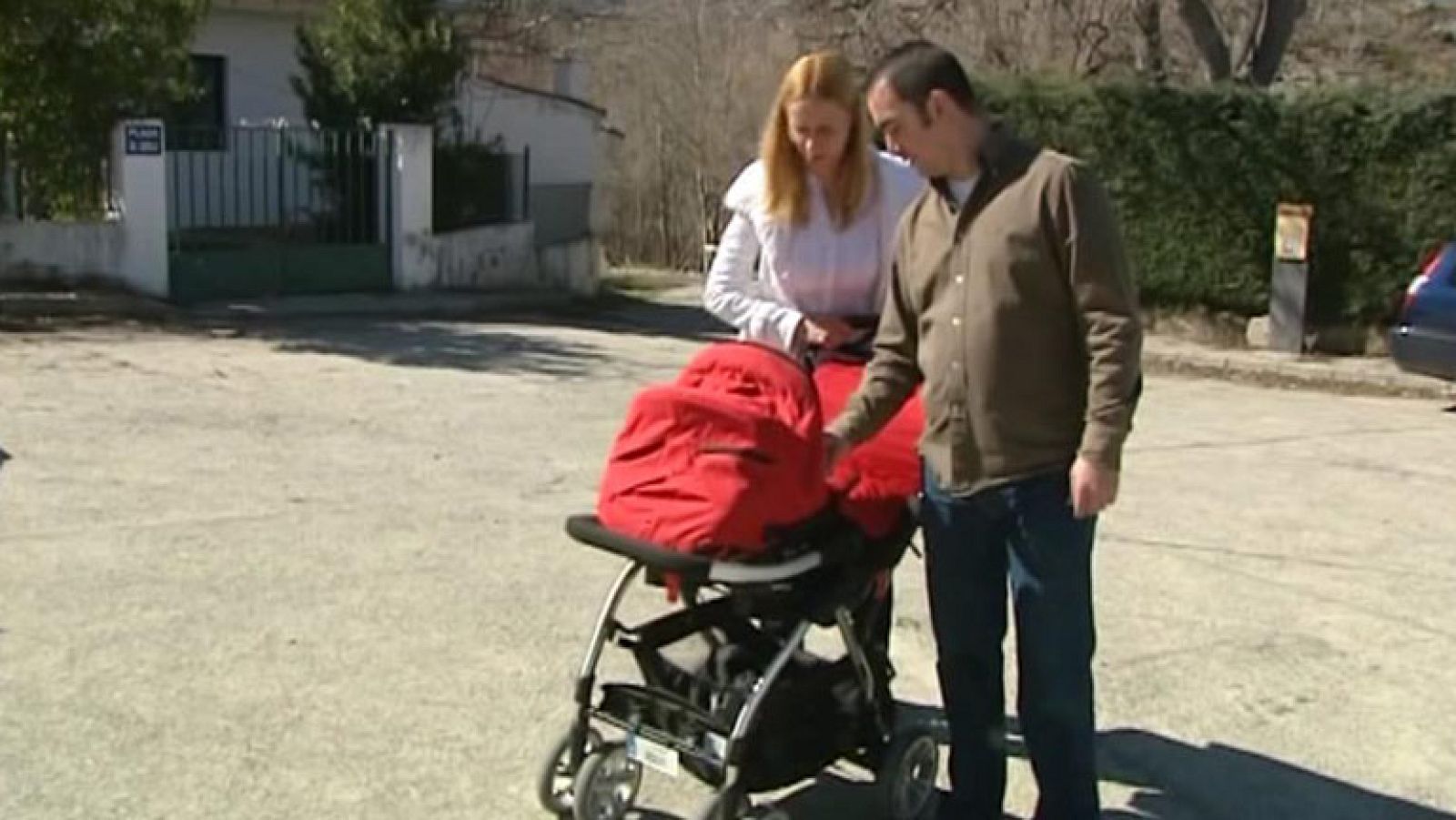 El primer bebé en 20 años en un pueblo de 120 habitantes