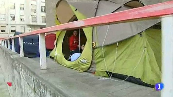 Telediario 1 - Dormir en San Mamés por una entrada