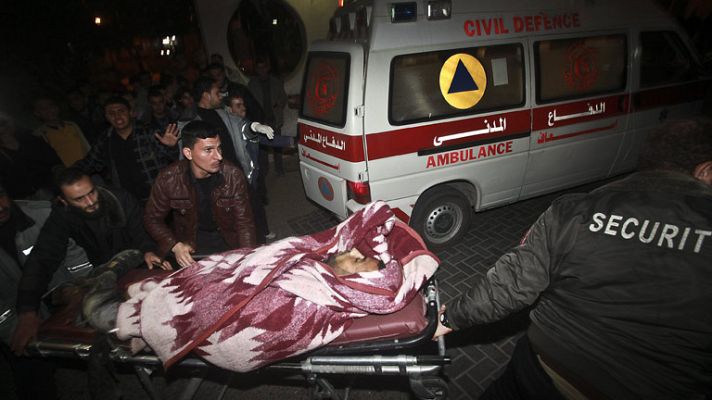 Telediario 1 - Israelíes y palestinos alcanzan una tregua para detener la violencia en la franja de Gaza