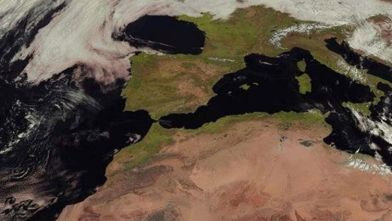 Tiempo poco nuboso o despejado en casi todo el país