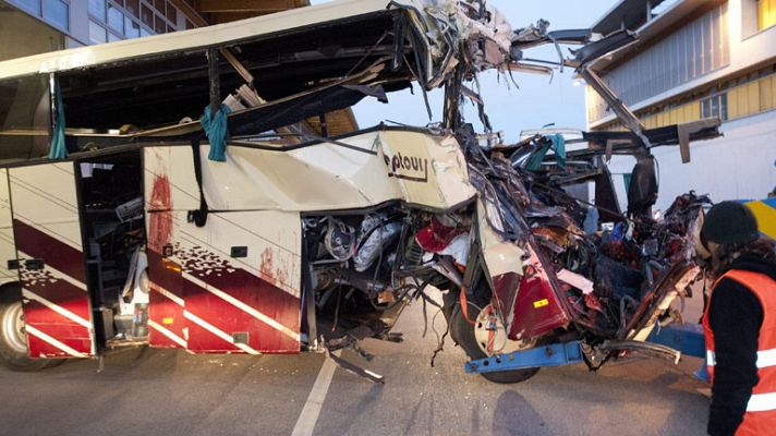 Telediario 1 - Telediario 2 en 4' - 14/03/12