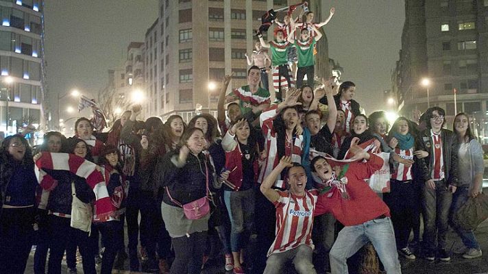 Telediario 1 - La afición del Athletic lo celebra por todo lo alto
