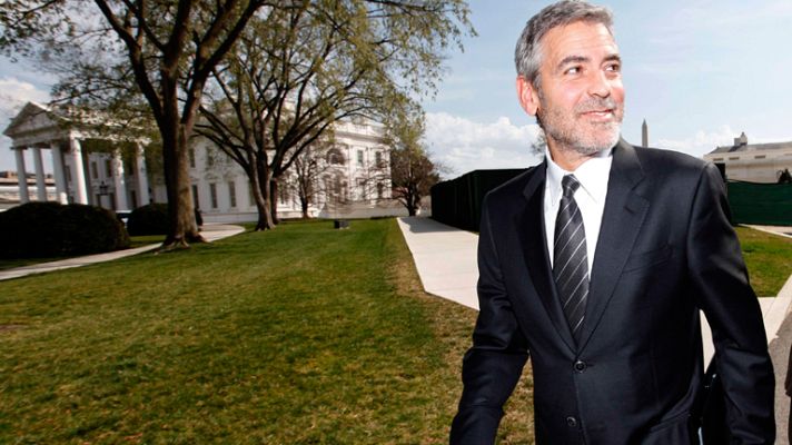 D Corazón - George Clooney media por Sudán