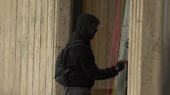 Telediario 1 - Prohibido taparse la cara