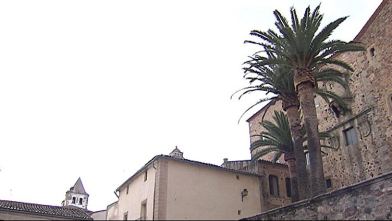 Cielos nubosos y nevadas en zonas altas del noreste peninsular
