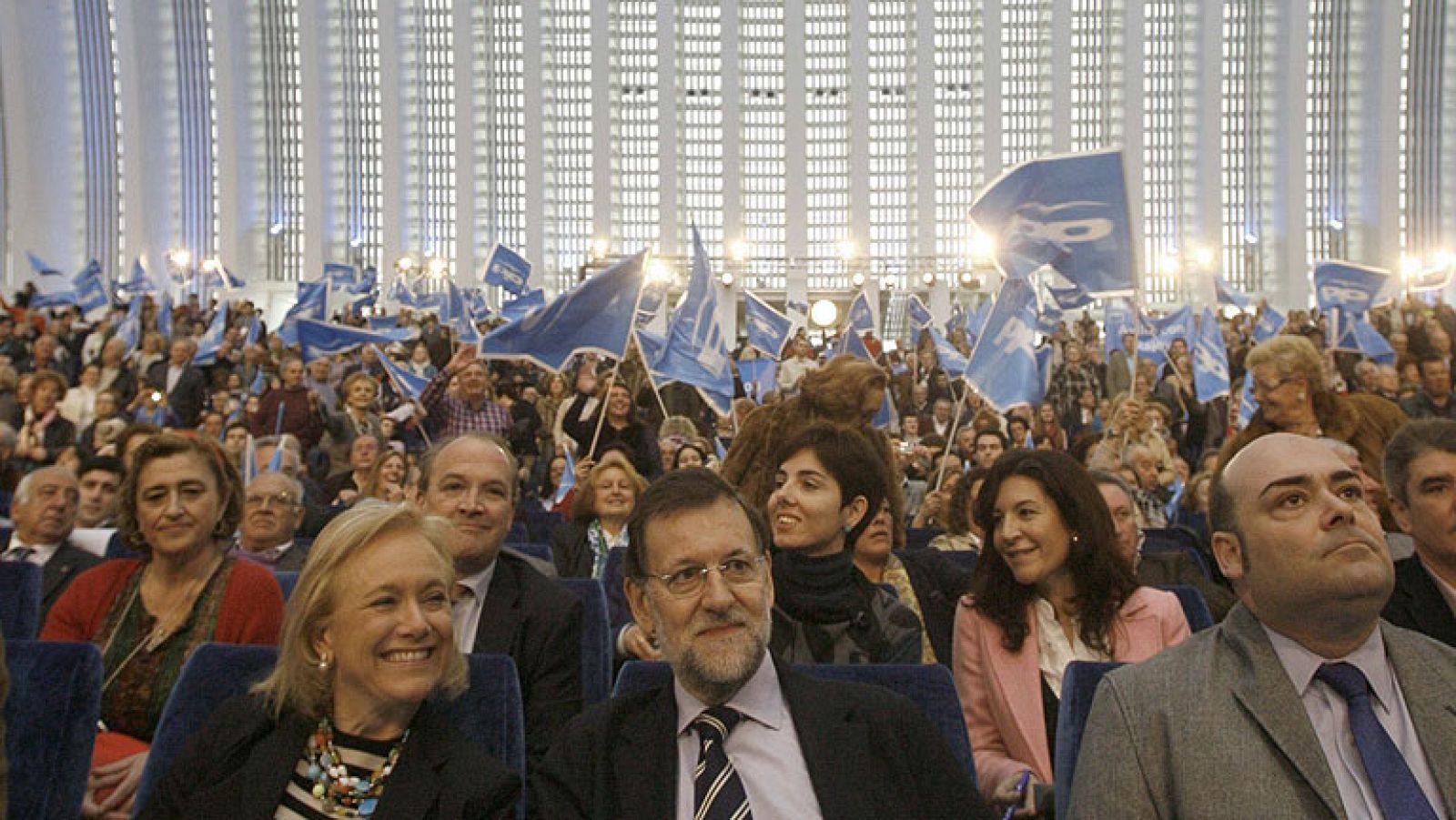 Rajoy y Rubalcaba apoyan a sus candidatos en Asturias | Ver