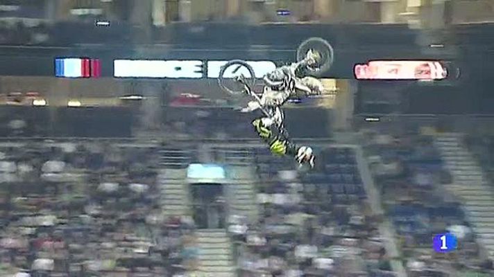 Telediario 1 - Javier Villegas vuela en el Mundial de Motocross de freestyle