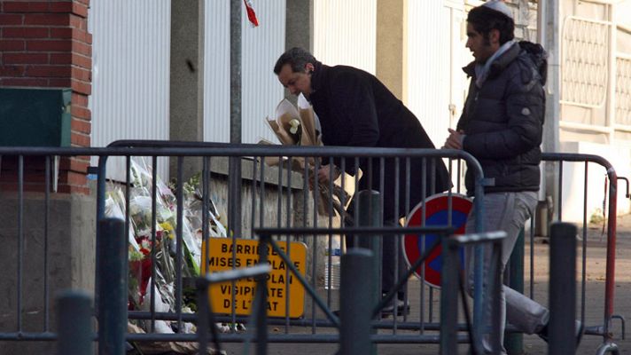Informativo 24h - La Policía francesa investiga la hipótesis de un militar racista en el tiroteo de Toulouse
