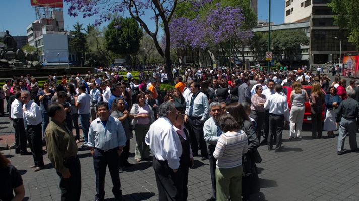 Telediario 1 - Terremoto en el suroeste de México