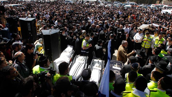 Informativo 24h - Miles de personas asisten a los funerales por las víctimas del atentado de Toulouse