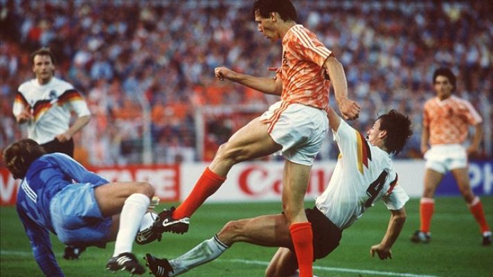 Telediario 1 - Eurocopa 1988: Holanda 2-0 URSS