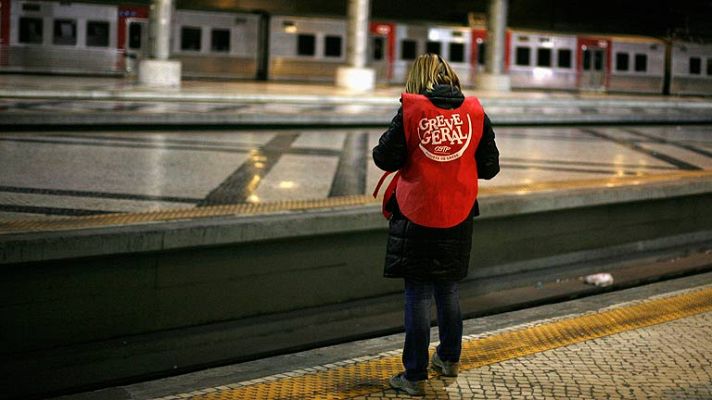 Telediario 1 - Huelga general en Portugal
