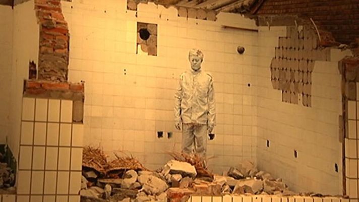 Telediario 1 - Liu Bolin, el artista invisible