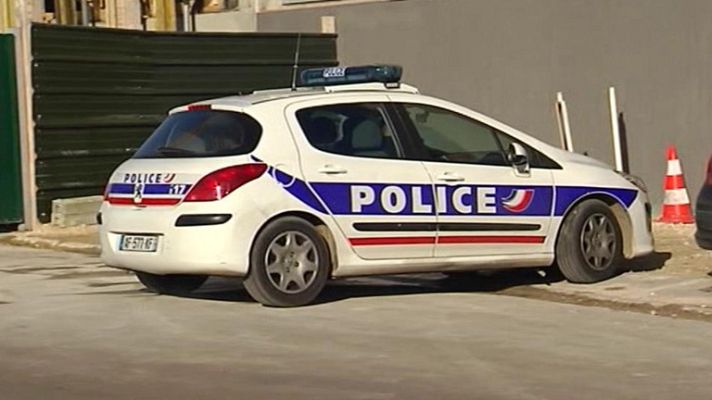 Telediario 1 - Francia sospecha de miembros de ETA