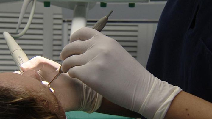 Telediario 1 - Condena a un dentista