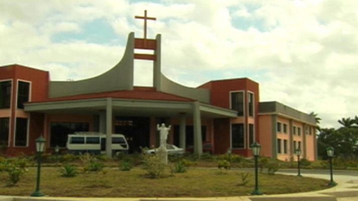 Telediario 1 - Benedicto XVI viaja a Cuba