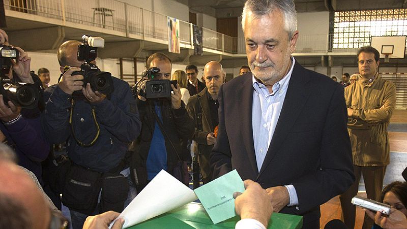 Griñán: "Andalucía se juega su futuro"