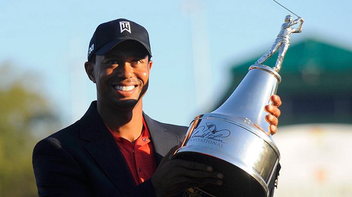 Telediario 1 - Tiger se reencuentra con el triunfo