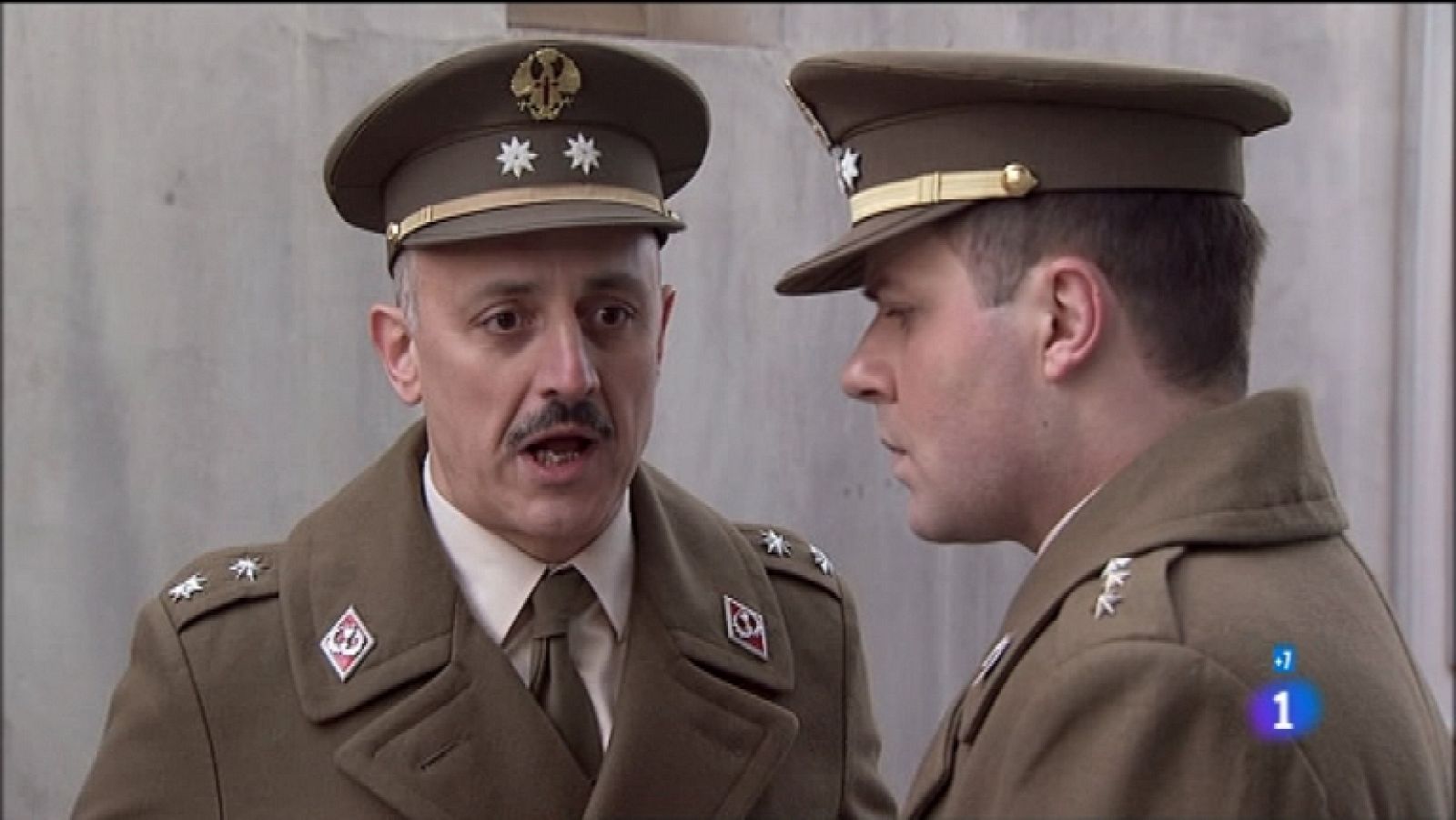 Amar en tiempos revueltos - T7 - Capítulo 143 - Enfrentamientos entre Viktor y Angélica a causa de la película en la que aparece Rocío - Ver ahora