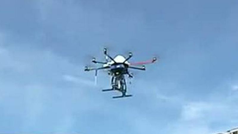 Un minihelicóptero para el mundial de vela | Ver