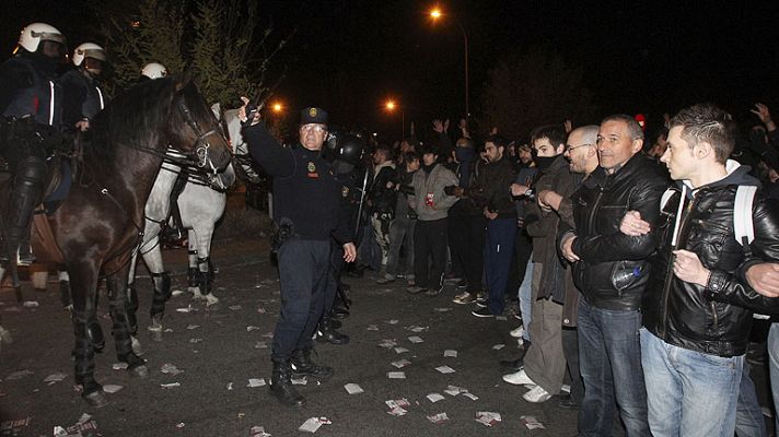 Telediario 1 - En Madrid los piquetes se han concentrado en el transporte las primeras horas de la huelga