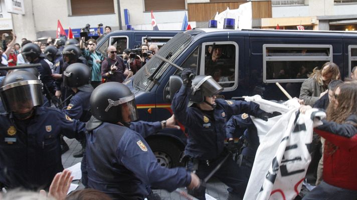 Telediario 1 - Incidentes en la jornada de huelga