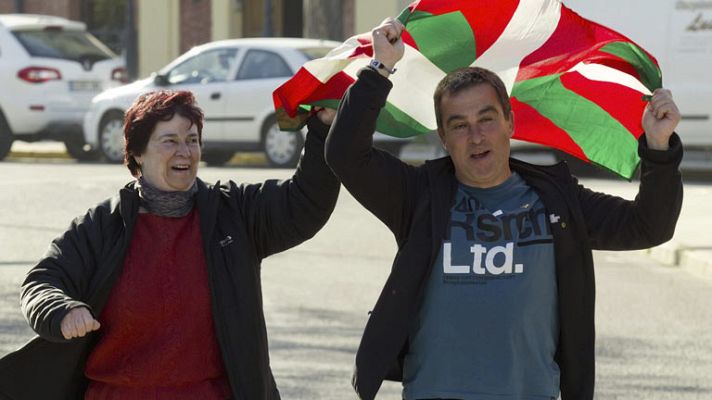 Informativo 24h - Salen de la cárcel tres etarras