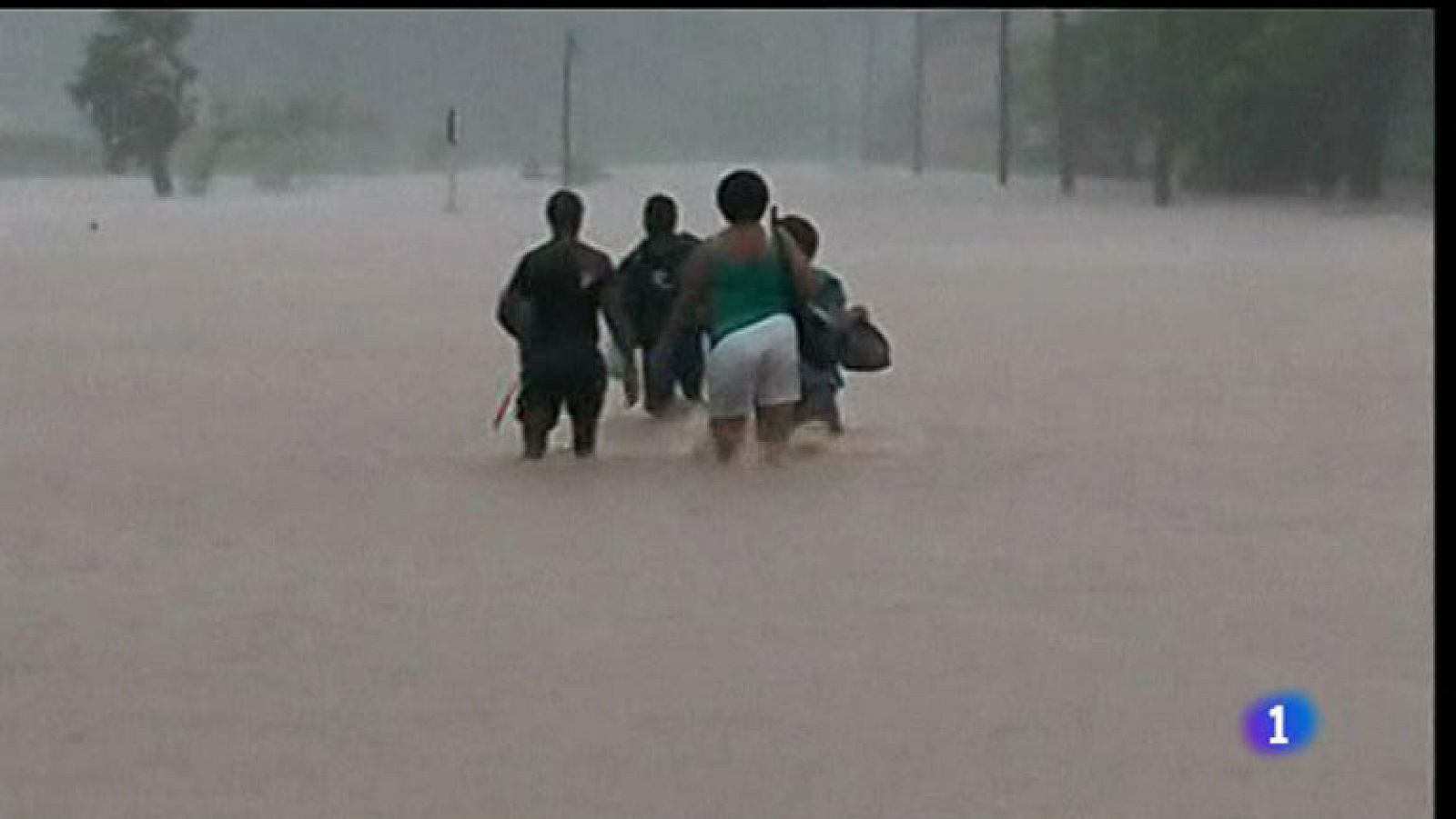 Más de 7.000 evacuados en las islas Fiyi por las inundaciones