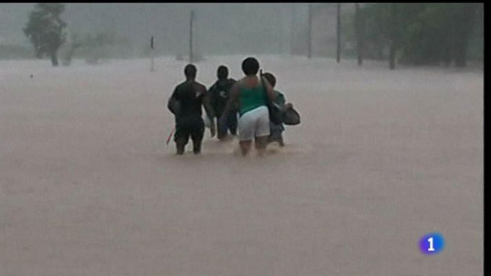 Telediario 1 - Inundaciones en las islas Fiyi