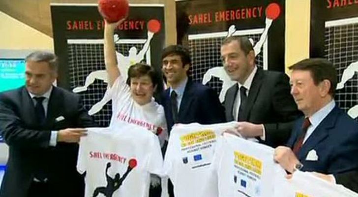 Telediario 1 - El fútbol, contra el hambre en el Sahel