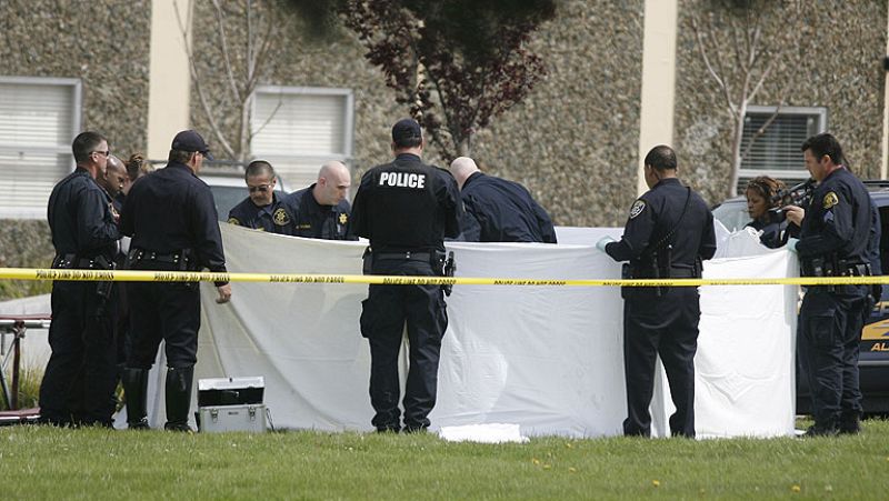 Siete muertos en un tiroteo en una universidad de Oakland