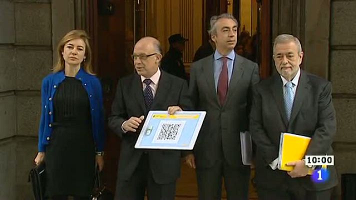Telediario 1 - Montoro llega al Congreso con PGE