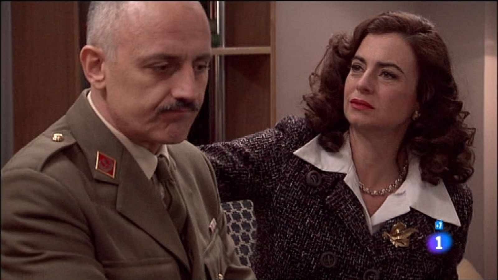 Amar en tiempos revueltos - T7 - Capítulo 147 - Eugenio pierde los nervios con Rocío cuando esta intercede por Cecilia - Ver ahora