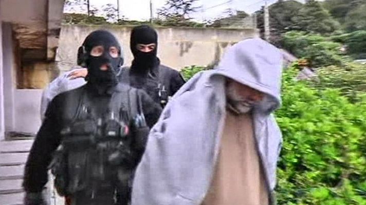 Telediario 1 - Nuevas redadas en Francia