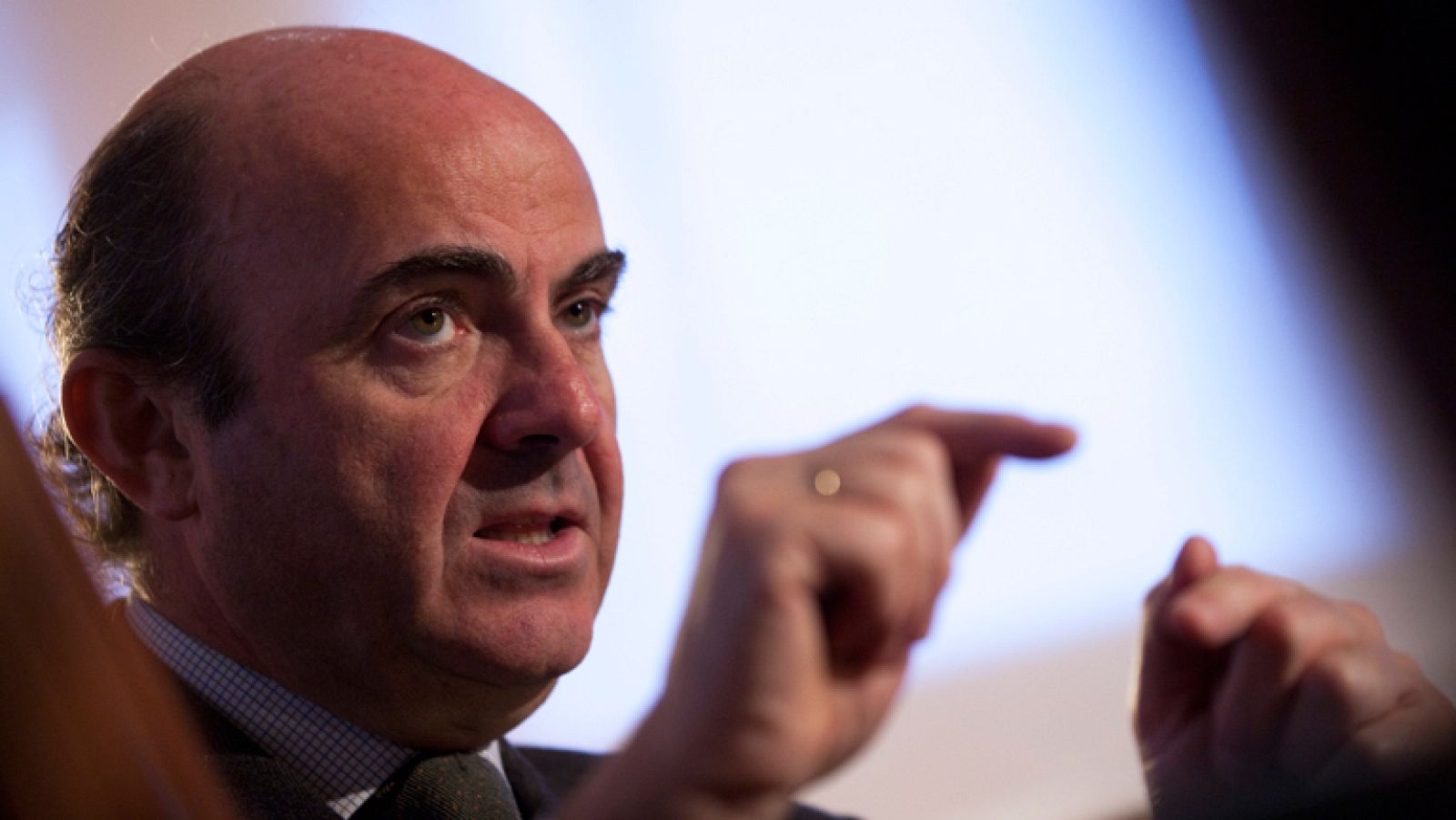 De Guindos: "Las próximas reformas serán en Sanidad y Educación"