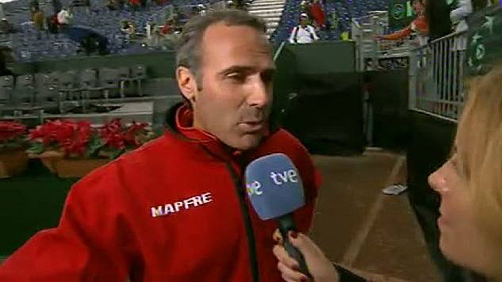 El capitán del equipo español se mostró tranquilo ante las cámaras de TVE a pesar de la lluvia.