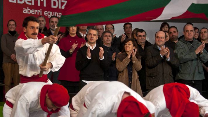 Informativo 24h - Urkullu pide a Rajoy que se mueva para lograr la paz porque cree que "es posible"