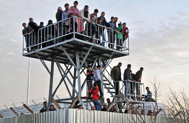  - Siria dispara por primera vez contra territorio turco y causa tres heridos