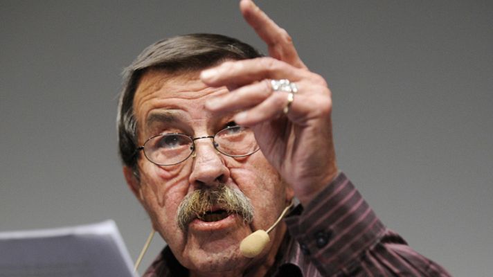Telediario 1 - Críticas  al escritor Günter Grass