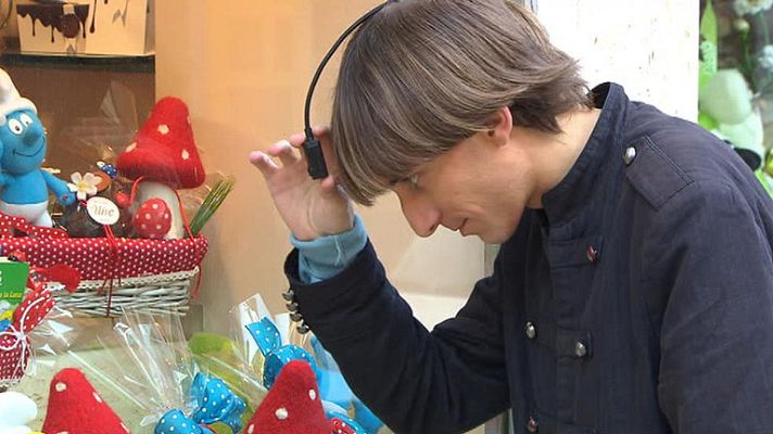 Telediario 1 - Un chip permite "oír" los colores