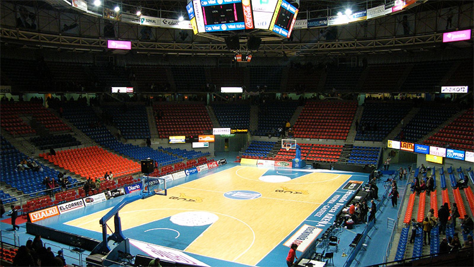 El Caja Laboral espera batir un récord de asistencia este lunes con la visita del Real Madrid al renovado Buesa Arena, que ha colgado el cartel de no hay billetes para el mejor partido de la jornada.