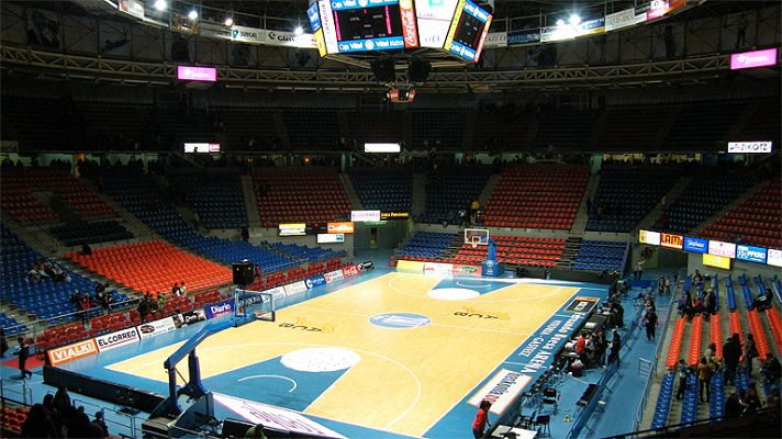 Telediario 1 - El Real Madrid visita el renovado Buesa Arena