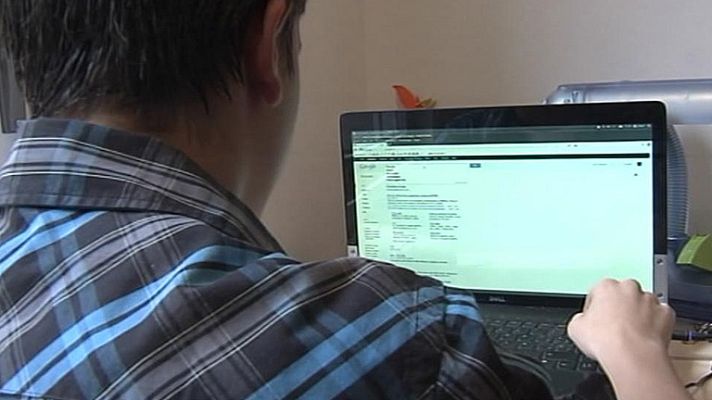 Telediario 1 - Alerta por un nuevo troyano