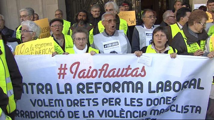 Telediario 1 - Los "iaioflautas" salen a protestar