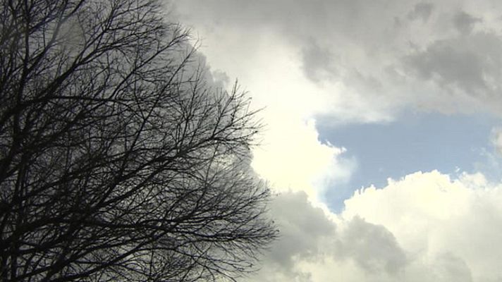 El tiempo - Nuboso o muy nuboso en Galicia